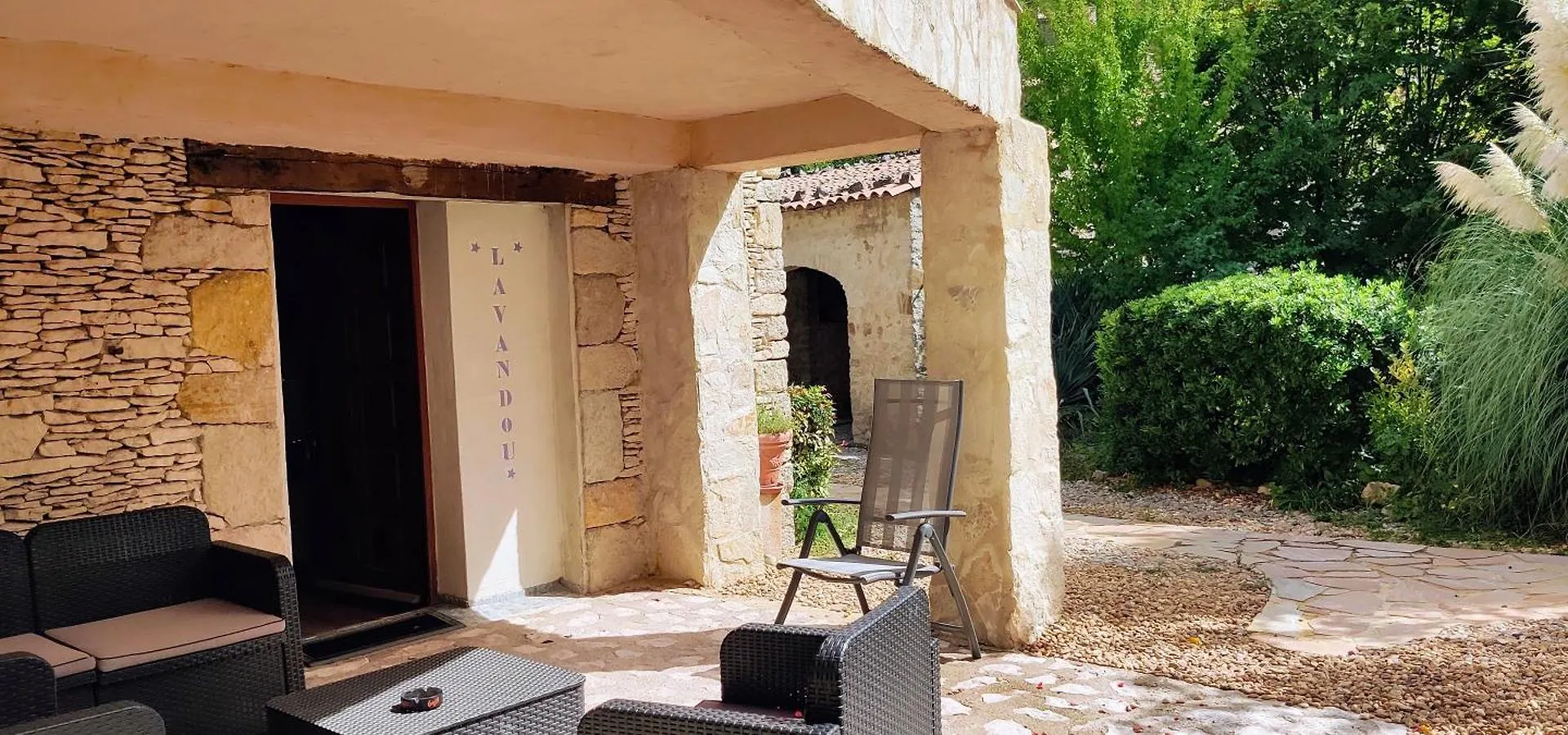Hotel Mas des Coccinelles à Mollans-sur-Ouvèze France