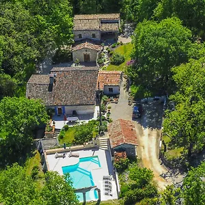 chez-berger.midi-pyreneeshotels.com/