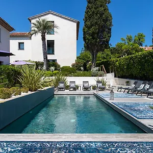 https://hotel-le-mandala.fr-provencehotel.com